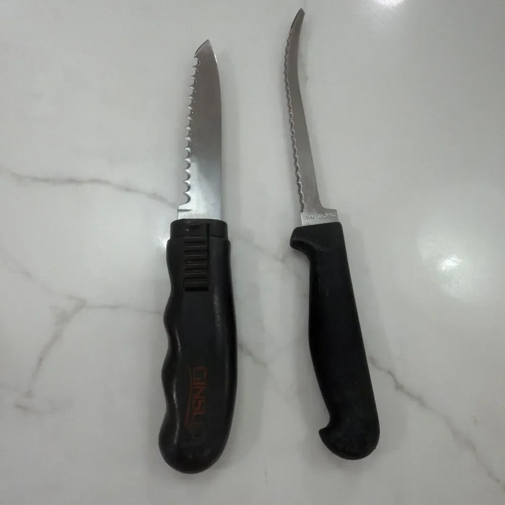 4 Vintage Knives 2 Oyster Clam Shuckers 2 Serrated Fish Knives 1 Ginsu